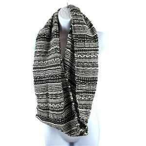 Charlotte Daniel Women's Black and White Infinity Scarf